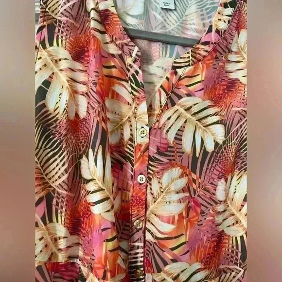 Christopher & Banks Beautiful Tropical sleeveless Blouse women’s Medium - Picture 7 of 11